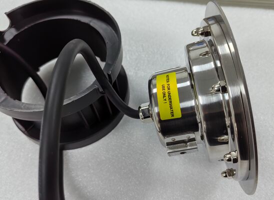 RGB تغییر رنگ LED لامپ های استخر شنا IP68 ضد آب با زاویه 60 درجه حلقه های روشنایی زیر آب