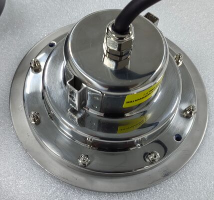 نورپردازی استخر LED 100lmw با گزینه‌های رنگی RGB، چراغ‌های ضد آب مناسب برای محیط‌های استخر داخلی و خارجی