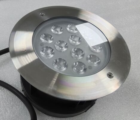 ۵۰۰۰۰ ساعت طول عمر چراغ های شنا قابل غوطه ور شدن با قدرت روشن کردن و خاموش کردن DMX کنترل از راه دور دالی مناسب برای آبفشان استخر و روشنایی آکواریوم